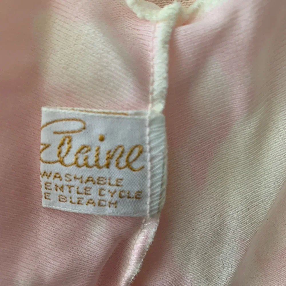 Vtg Miss‎ Elaine Long Nightgown Robe Low Back Lace